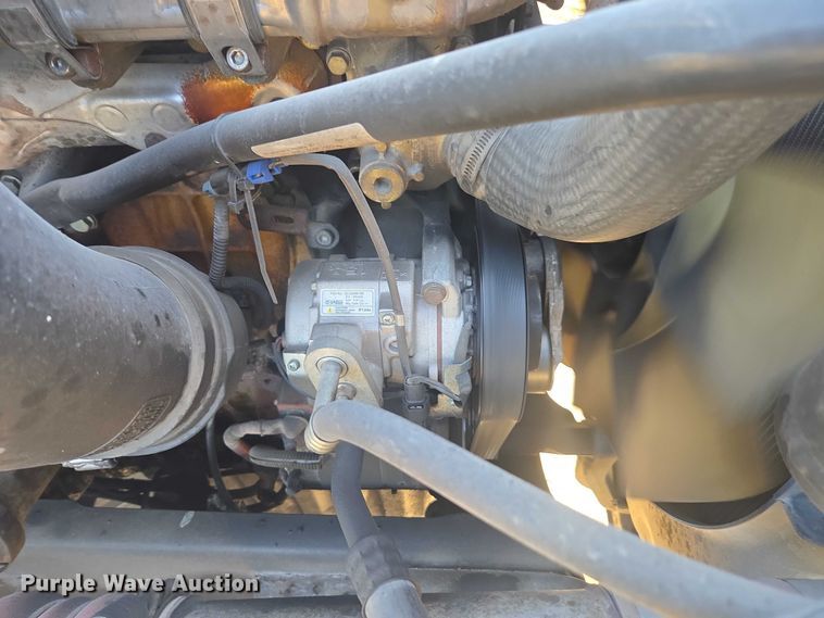 image for item DU2579 2014 Freightliner Cascadia semi truck