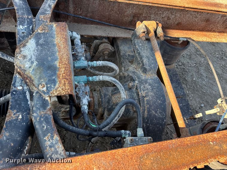 image for item DW6699 2002 International 9100i truck cab and chassis