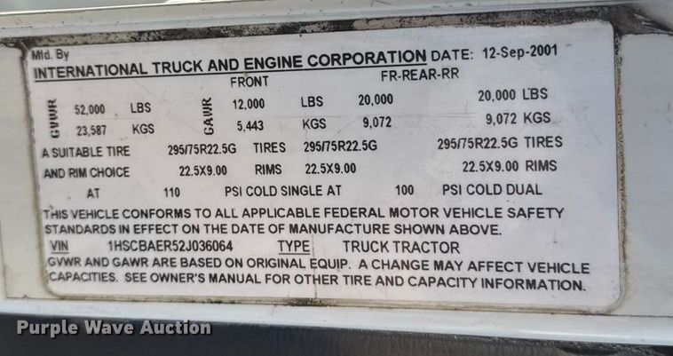 image for item DW6699 2002 International 9100i truck cab and chassis