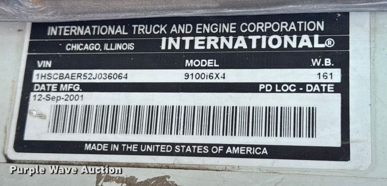 image for item DW6699 2002 International 9100i truck cab and chassis