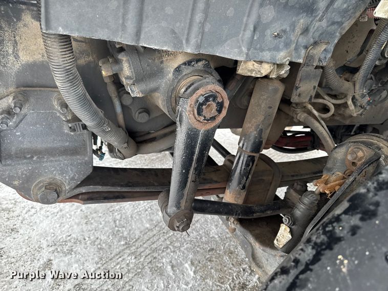 image for item EA2129 2016 International SF637 truck cab and chassis