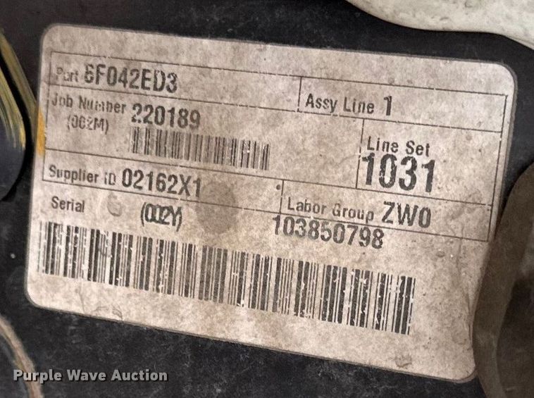 image for item EA2129 2016 International SF637 truck cab and chassis