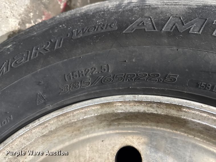 image for item EA2129 2016 International SF637 truck cab and chassis