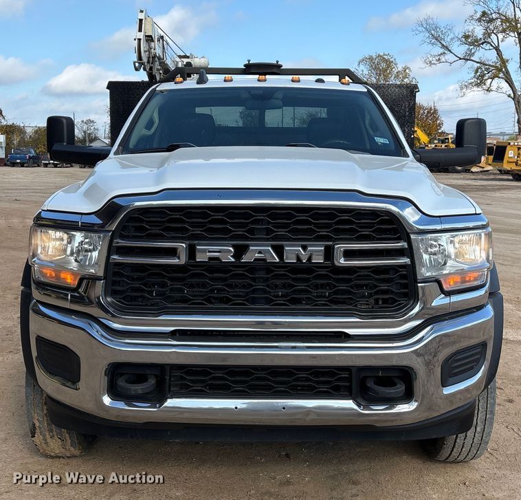 image for item EA7151 2019 RAM 5500 utility / service truck