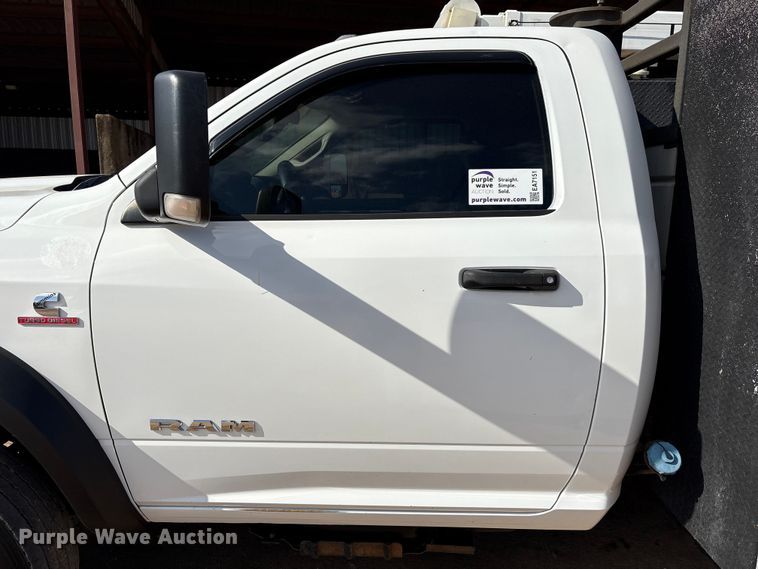 image for item EA7151 2019 RAM 5500 utility / service truck