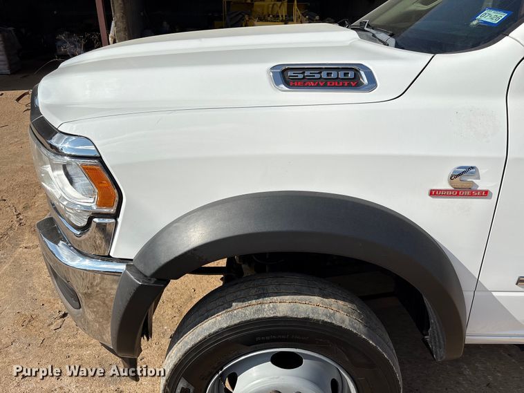 image for item EA7151 2019 RAM 5500 utility / service truck