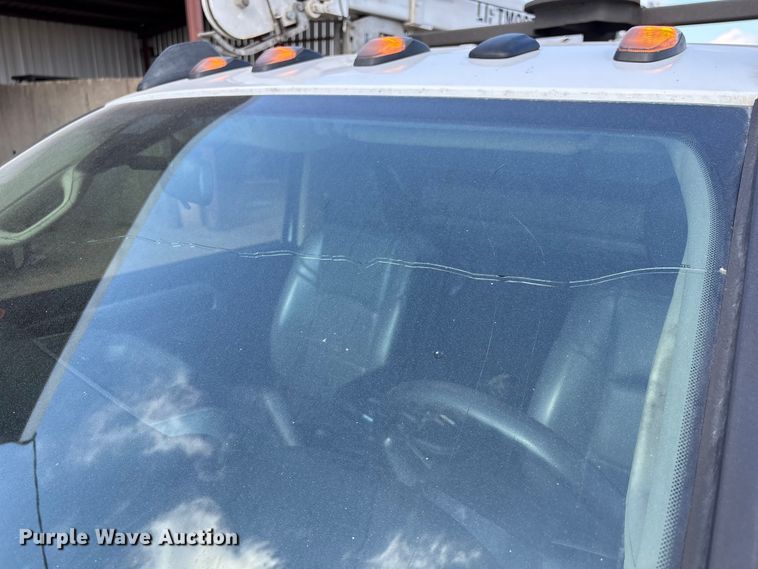 image for item EA7151 2019 RAM 5500 utility / service truck