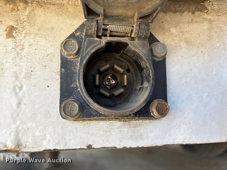 image for item EA7151 2019 RAM 5500 utility / service truck