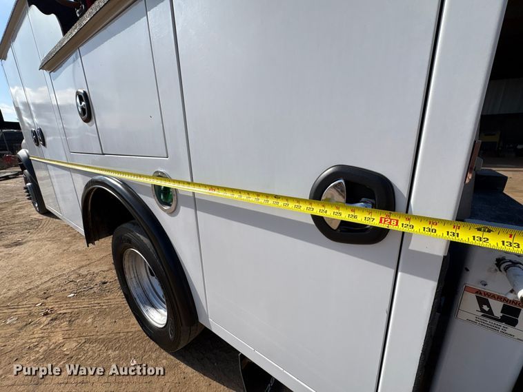 image for item EA7151 2019 RAM 5500 utility / service truck