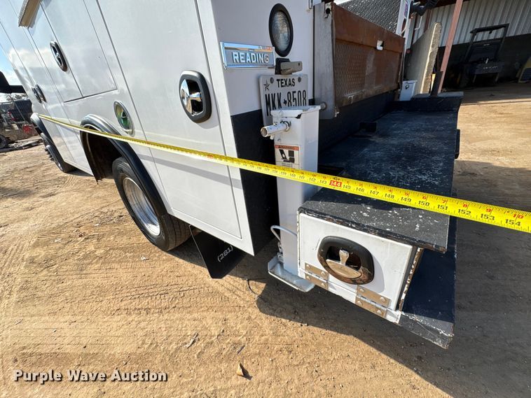 image for item EA7151 2019 RAM 5500 utility / service truck