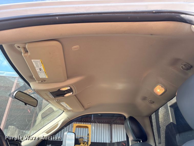 image for item EA7151 2019 RAM 5500 utility / service truck