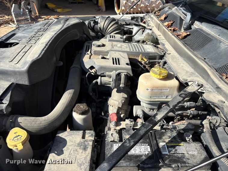 image for item EA7151 2019 RAM 5500 utility / service truck