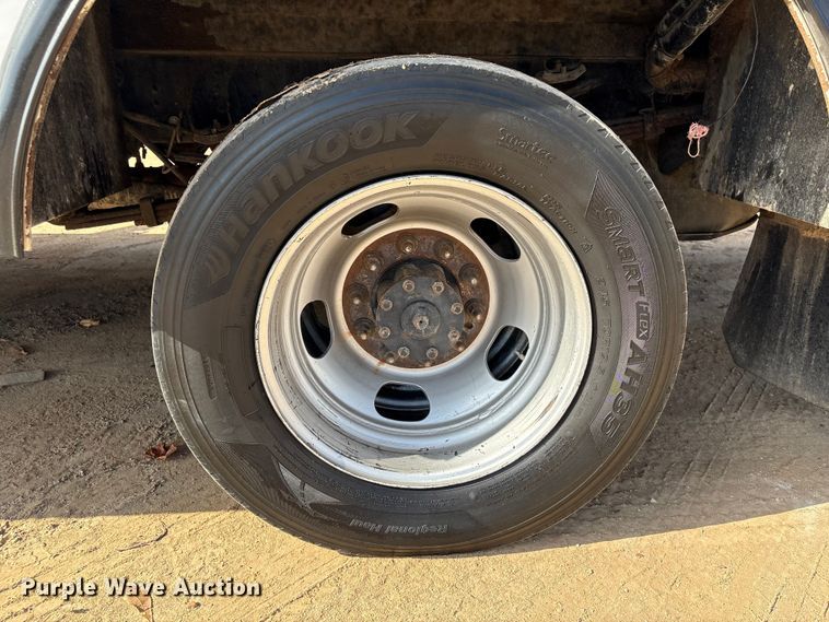 image for item EA7151 2019 RAM 5500 utility / service truck