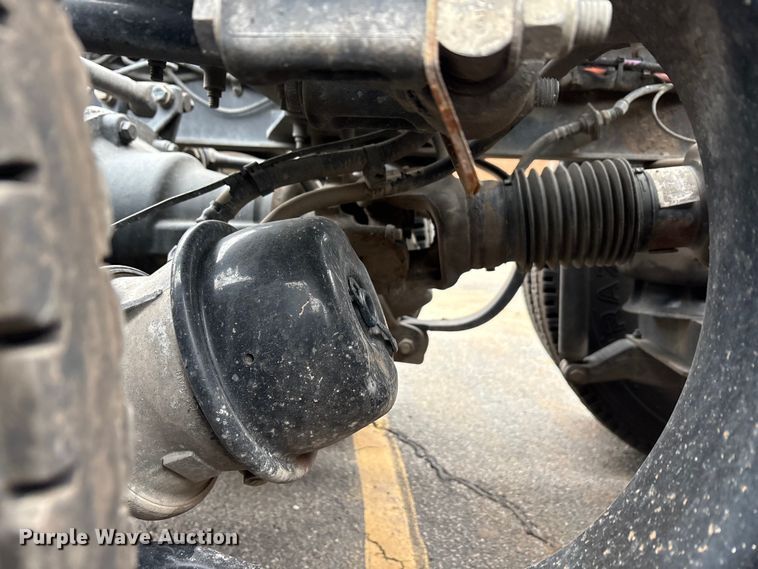 image for item EA7873 2016 Peterbilt 579 semi truck