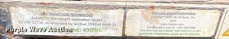 image for item EA7873 2016 Peterbilt 579 semi truck