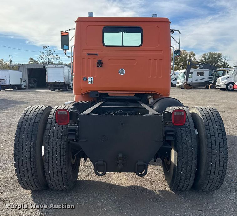 image for item EG1732 1998 Volvo Truck WG truck cab and chassis