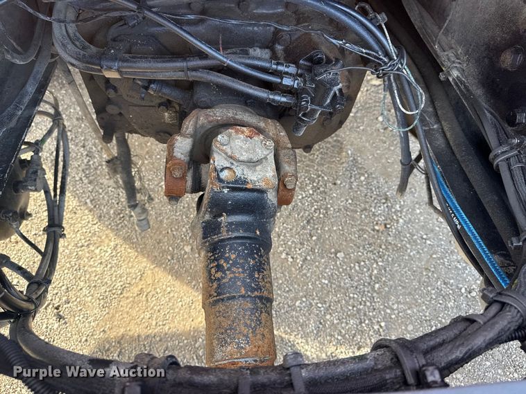 image for item EG1732 1998 Volvo Truck WG truck cab and chassis