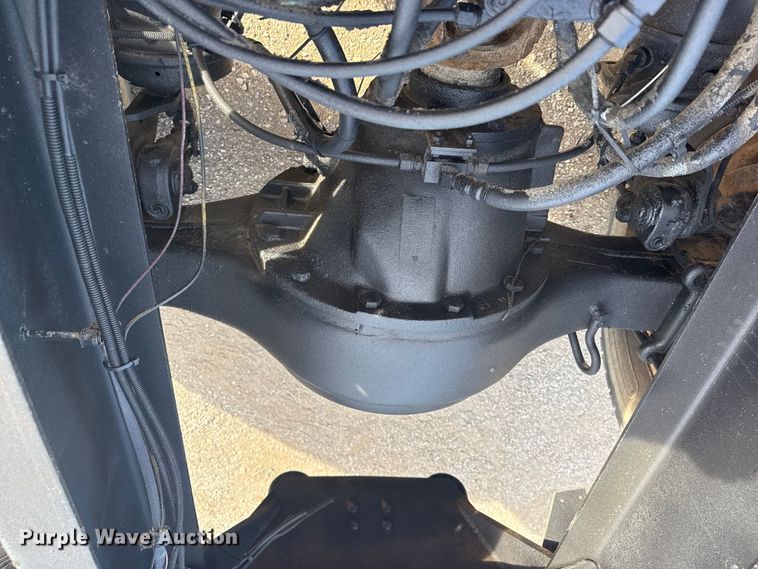 image for item EG1732 1998 Volvo Truck WG truck cab and chassis