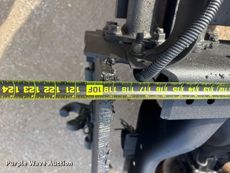 image for item EG1732 1998 Volvo Truck WG truck cab and chassis