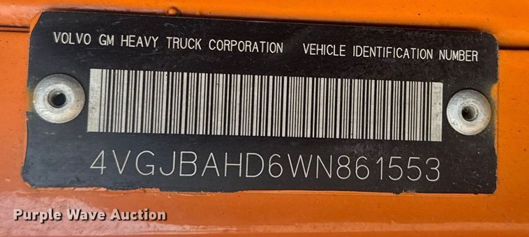 image for item EG1732 1998 Volvo Truck WG truck cab and chassis