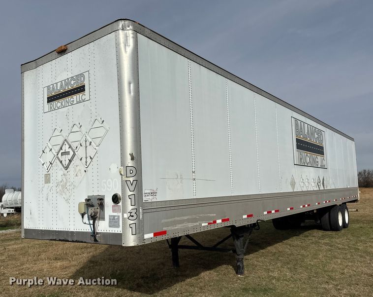 image for item EG1772 2010 Wabash dry van trailer