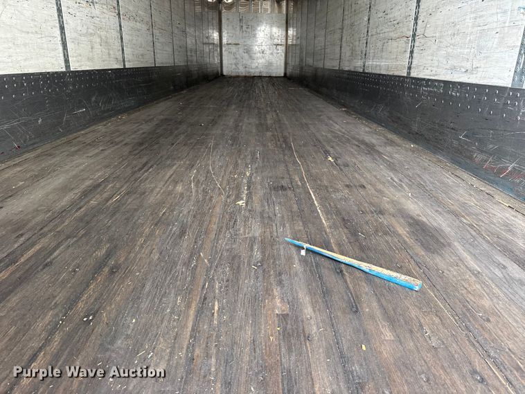 image for item EG1772 2010 Wabash dry van trailer