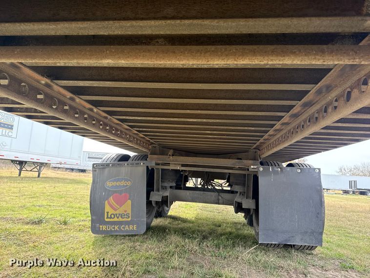 image for item EG1772 2010 Wabash dry van trailer