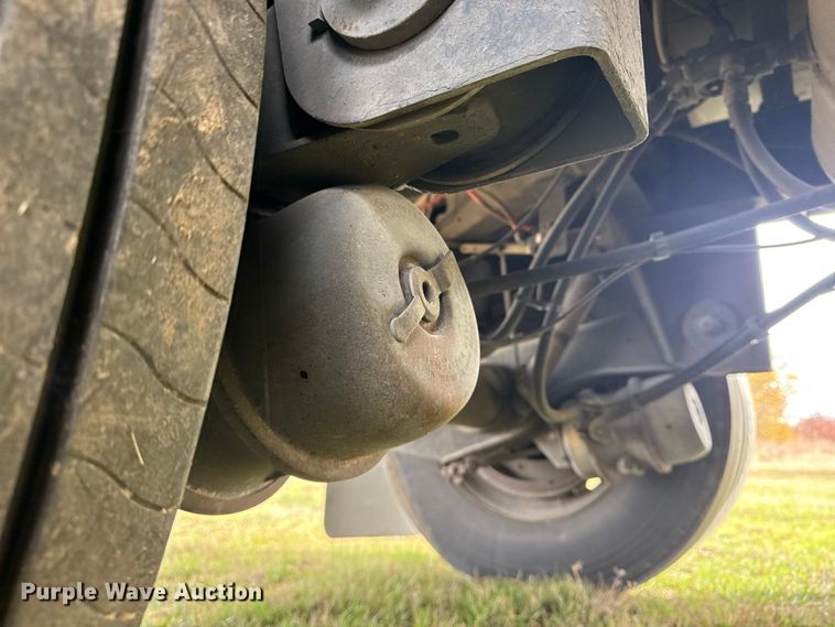 image for item EG1772 2010 Wabash dry van trailer