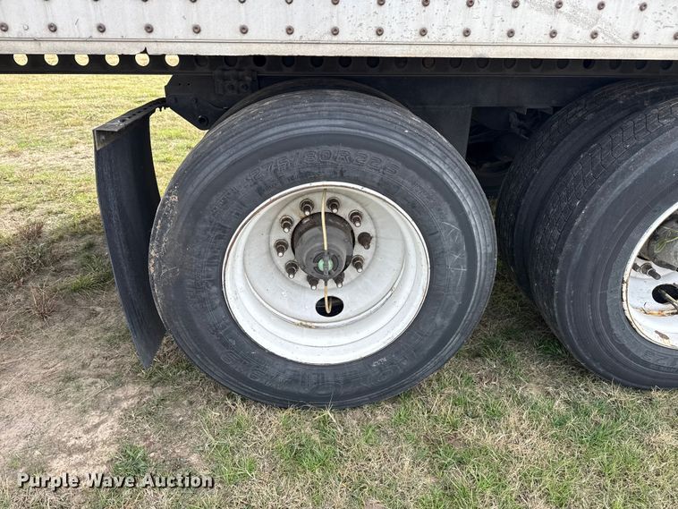 image for item EG1772 2010 Wabash dry van trailer