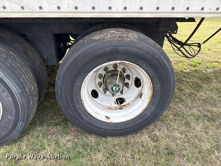 image for item EG1772 2010 Wabash dry van trailer