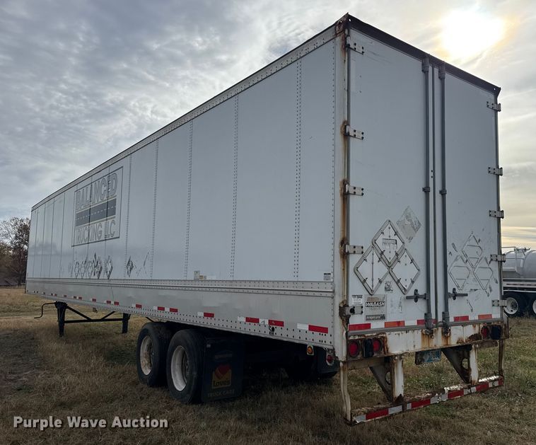 image for item EG1773 2010 Wabash dry van trailer