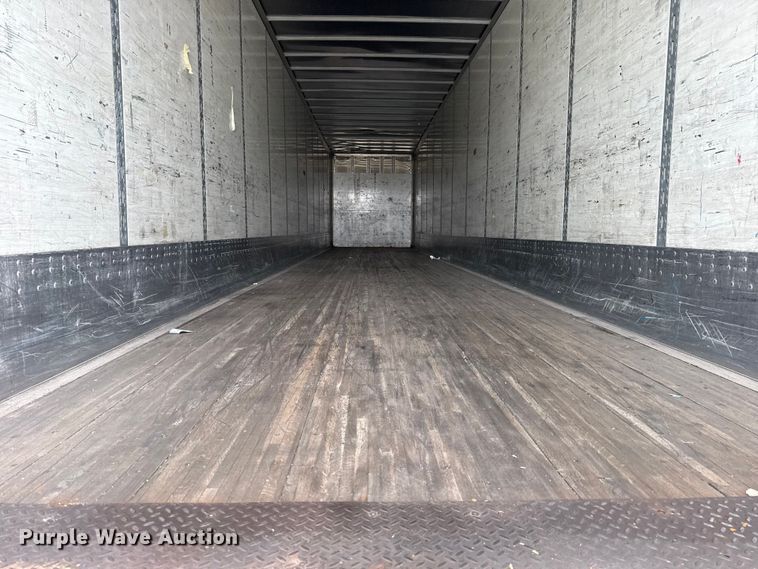 image for item EG1773 2010 Wabash dry van trailer