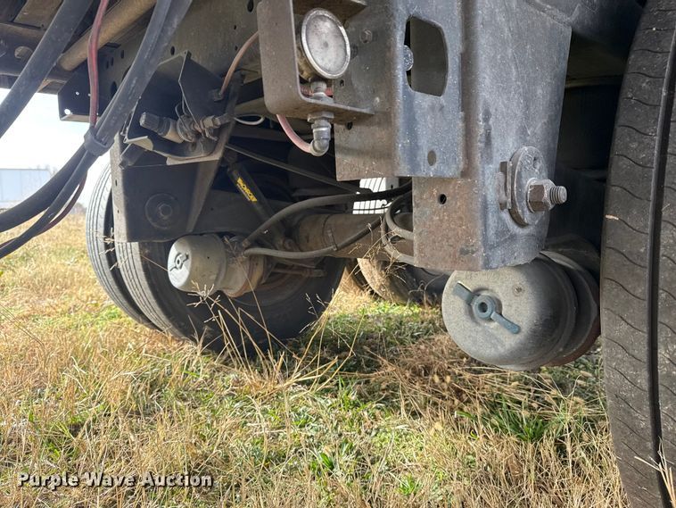 image for item EG1773 2010 Wabash dry van trailer