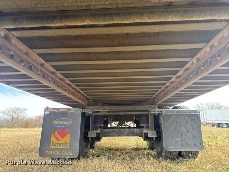 image for item EG1773 2010 Wabash dry van trailer