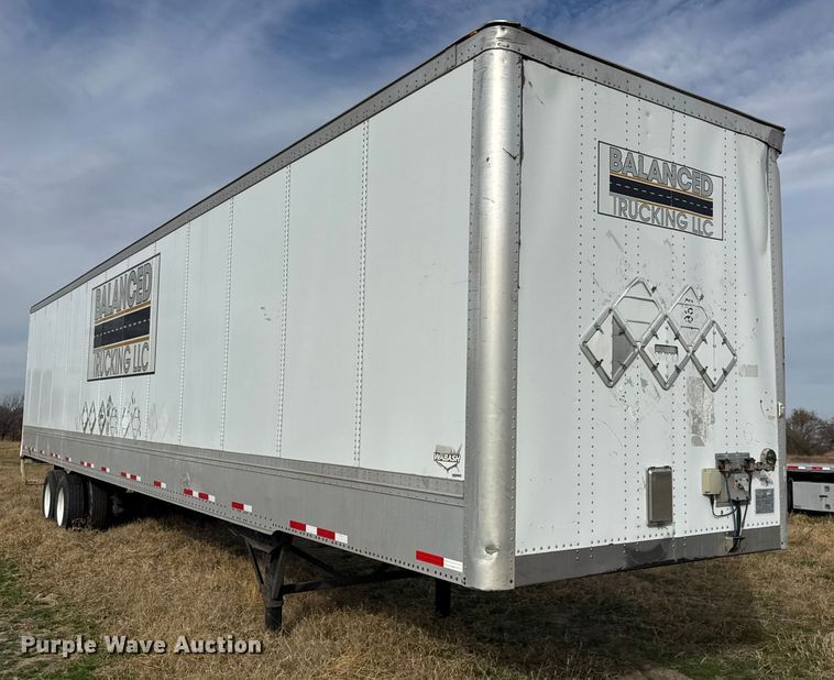 image for item EG1774 2011 Wabash dry van trailer