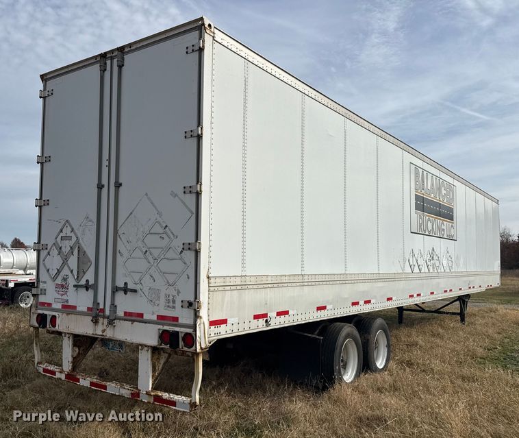 image for item EG1774 2011 Wabash dry van trailer
