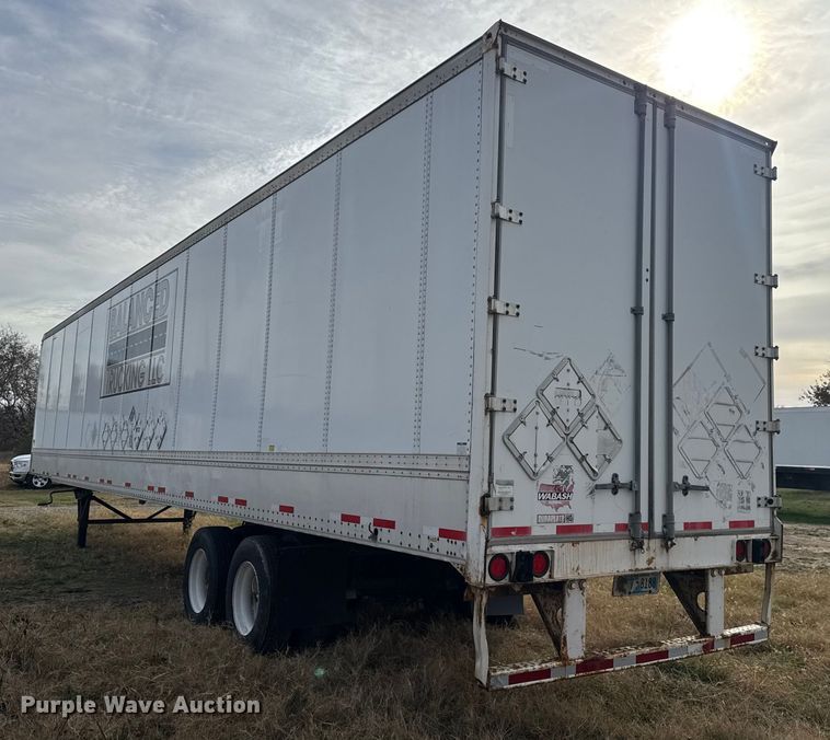 image for item EG1774 2011 Wabash dry van trailer