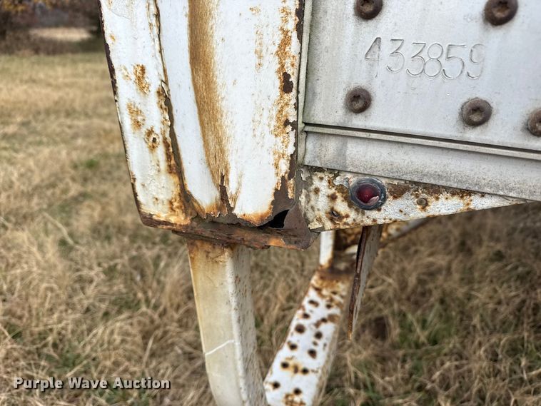 image for item EG1774 2011 Wabash dry van trailer