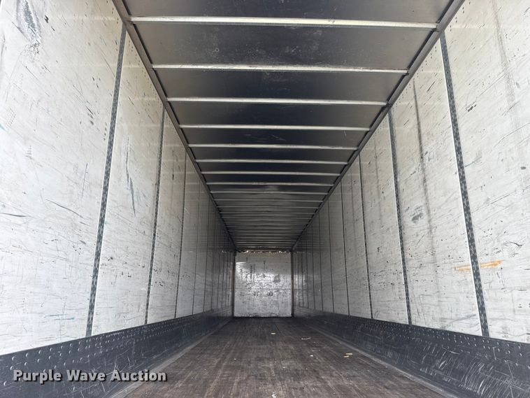 image for item EG1774 2011 Wabash dry van trailer