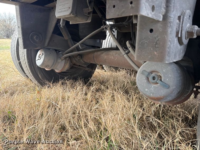 image for item EG1774 2011 Wabash dry van trailer