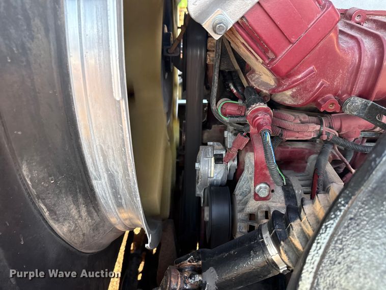 image for item EG1804 2011 Mack CHU614 semi truck