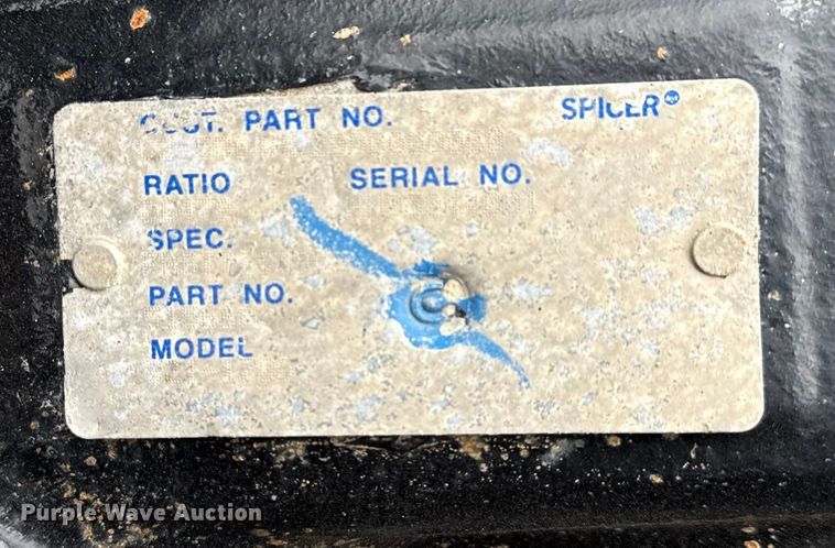 image for item EG1839 2017 Peterbilt 337 truck cab and chassis