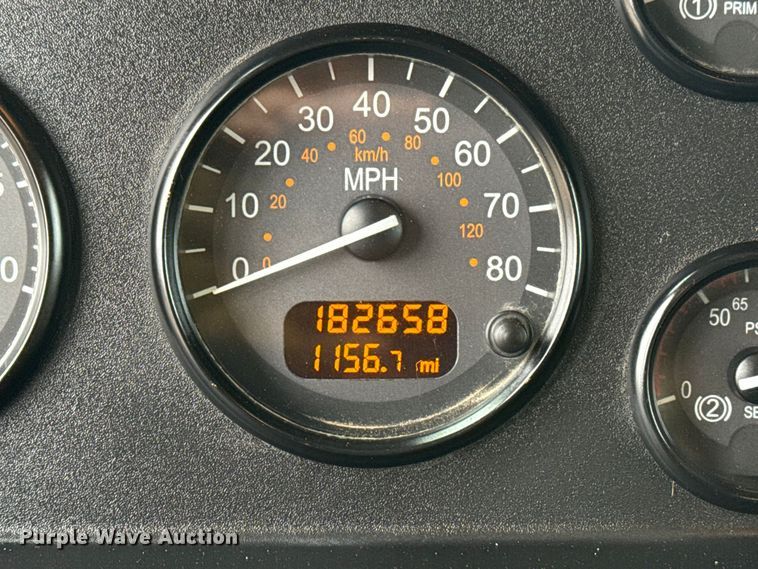 image for item EG1839 2017 Peterbilt 337 truck cab and chassis