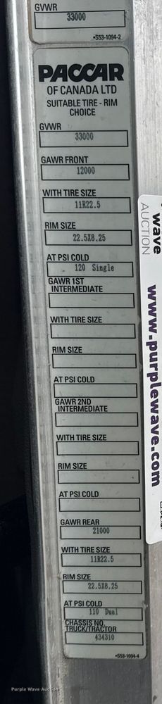 image for item EG1839 2017 Peterbilt 337 truck cab and chassis