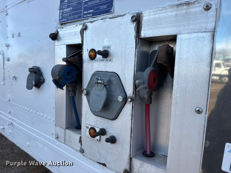 image for item EG1852 2006 Kentucky Trailer dry van trailer