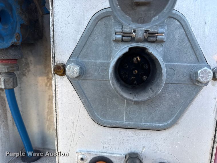 image for item EG1852 2006 Kentucky Trailer dry van trailer