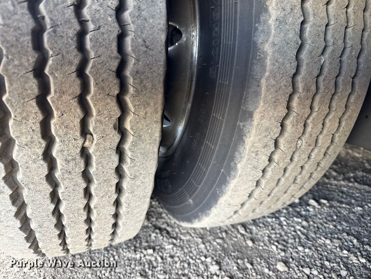 image for item EG1852 2006 Kentucky Trailer dry van trailer