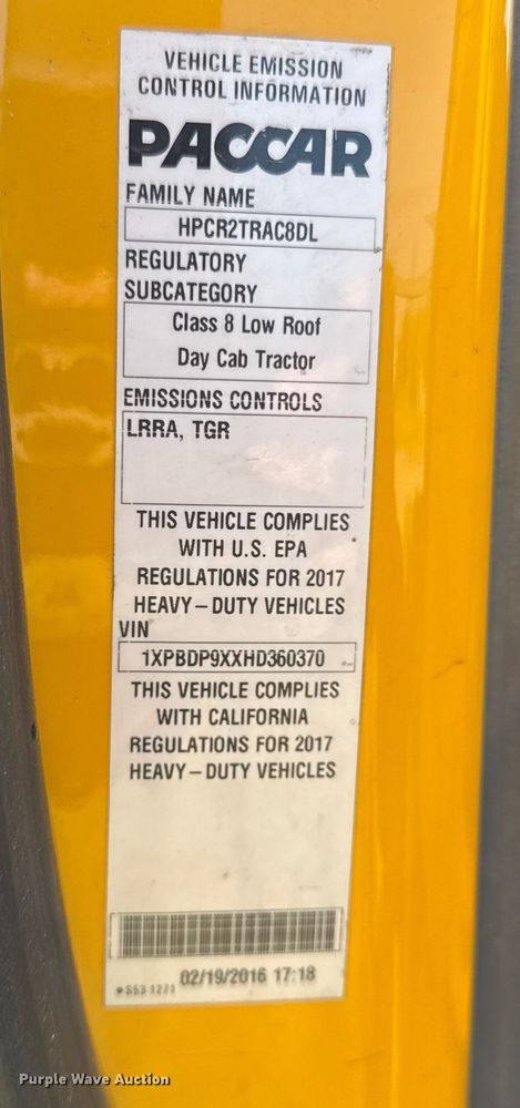 image for item EN0127 2017 Peterbilt MX-13 semi truck