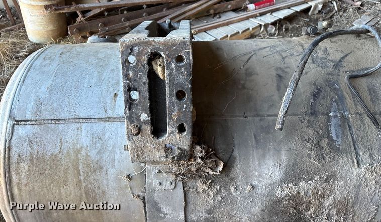 image for item EN5908 (2) Peterbilt fuel tanks