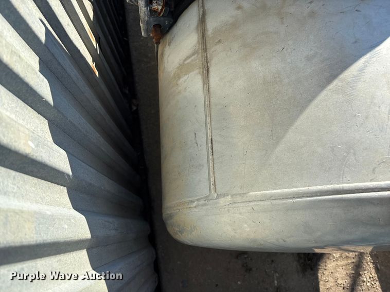 image for item EN5908 (2) Peterbilt fuel tanks